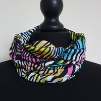 Multicoloured zebra snood