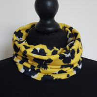 Yellow leopard print snood