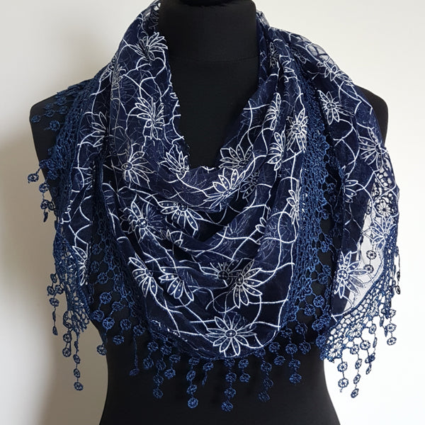Blue sunflowers triangle scarf