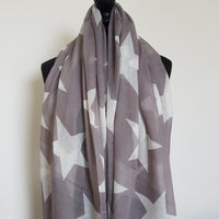 Grey scarf with white stars