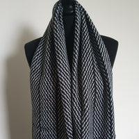 Zigzag Knitted Tassel Scarf