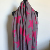 Fuchsia pink big stars on a grey scarf