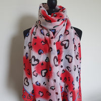 Funky heart scarf